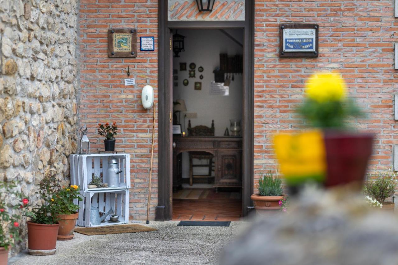 Posada De Muno Munorrodero Ngoại thất bức ảnh