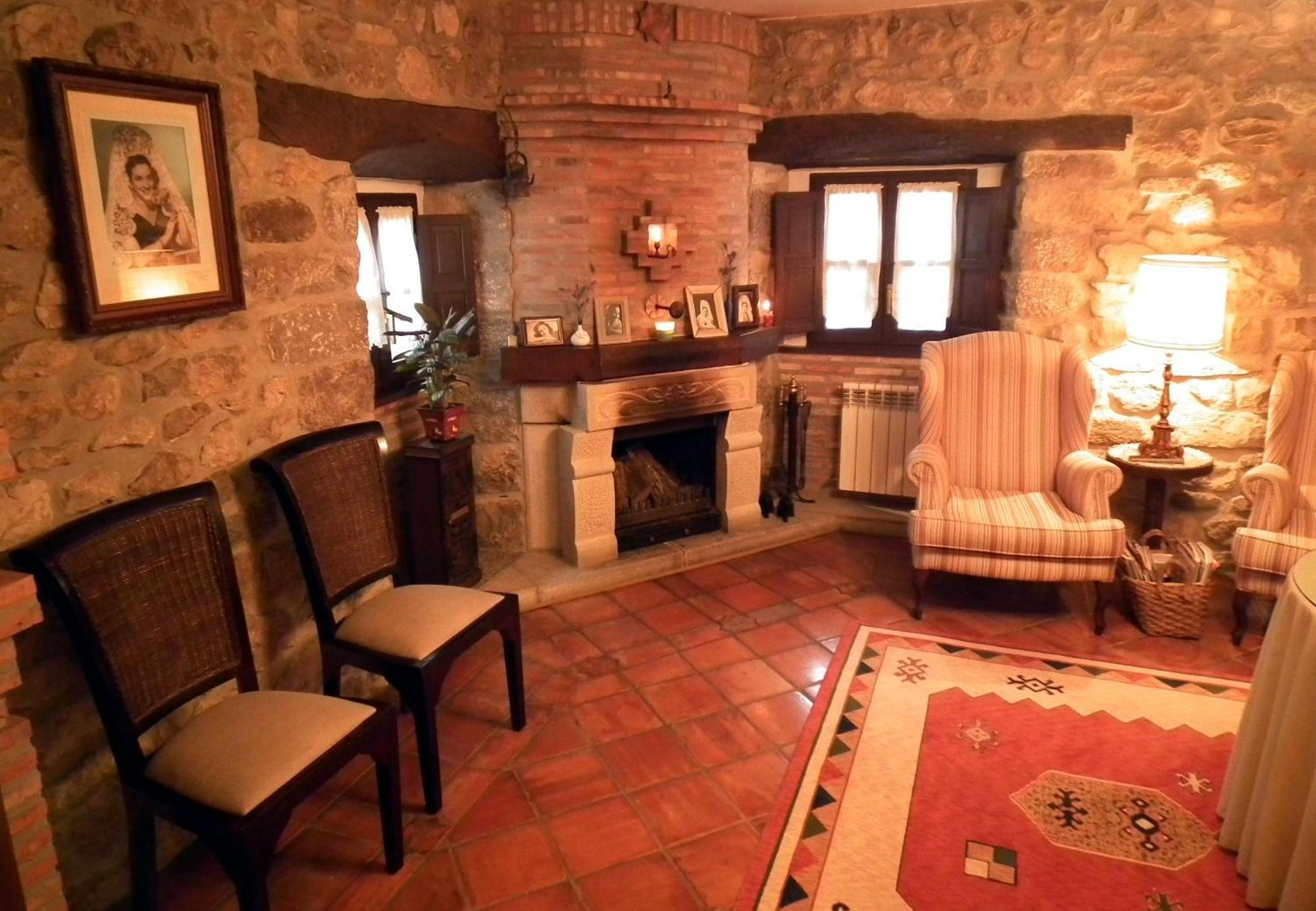 Posada De Muno Munorrodero Ngoại thất bức ảnh