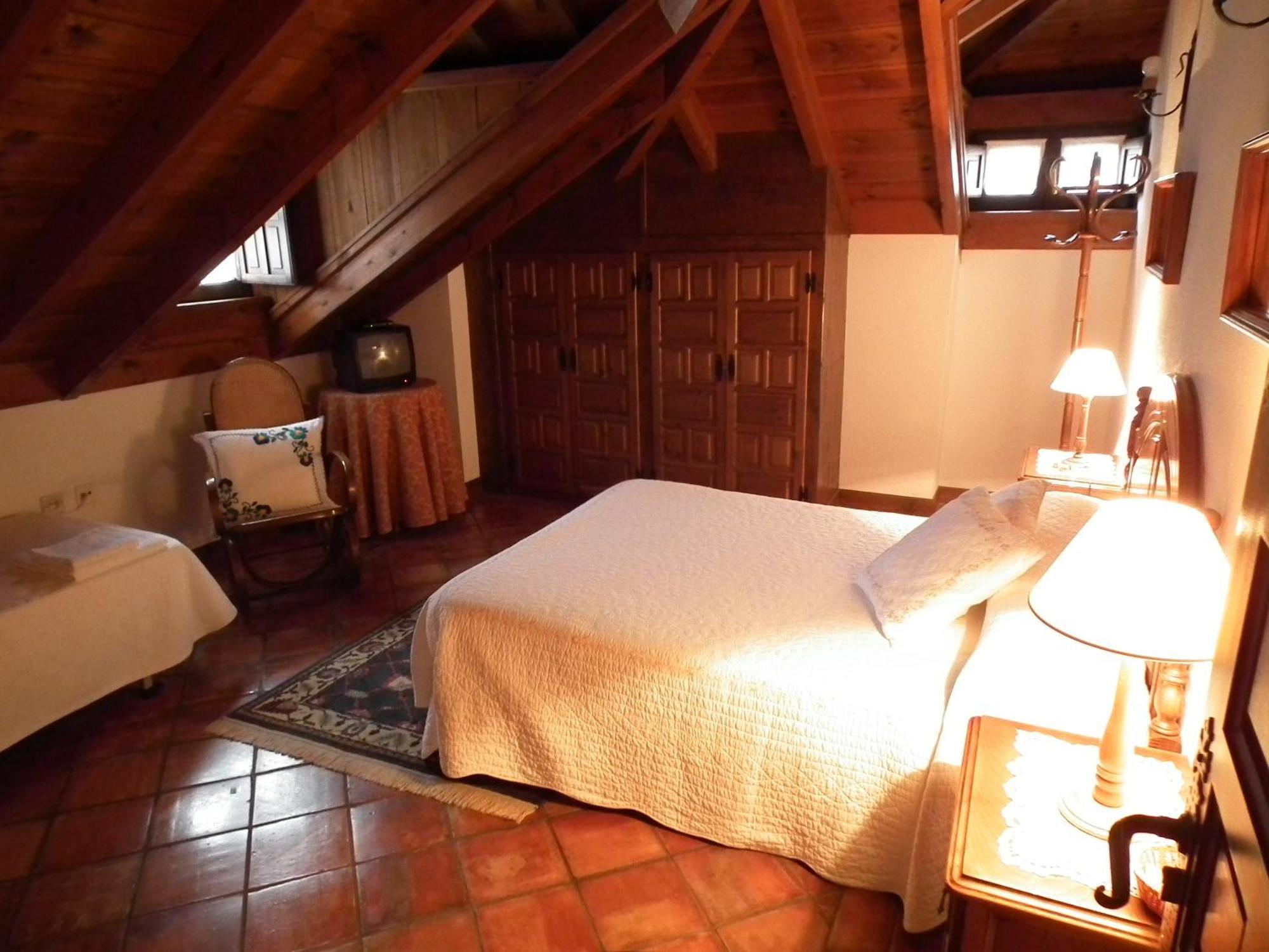 Posada De Muno Munorrodero Ngoại thất bức ảnh