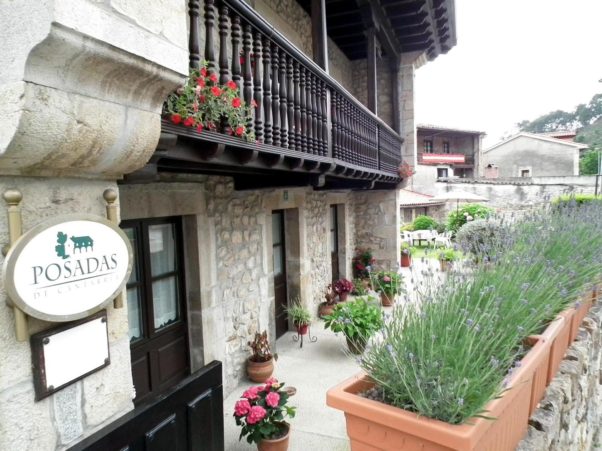 Posada De Muno Munorrodero Ngoại thất bức ảnh