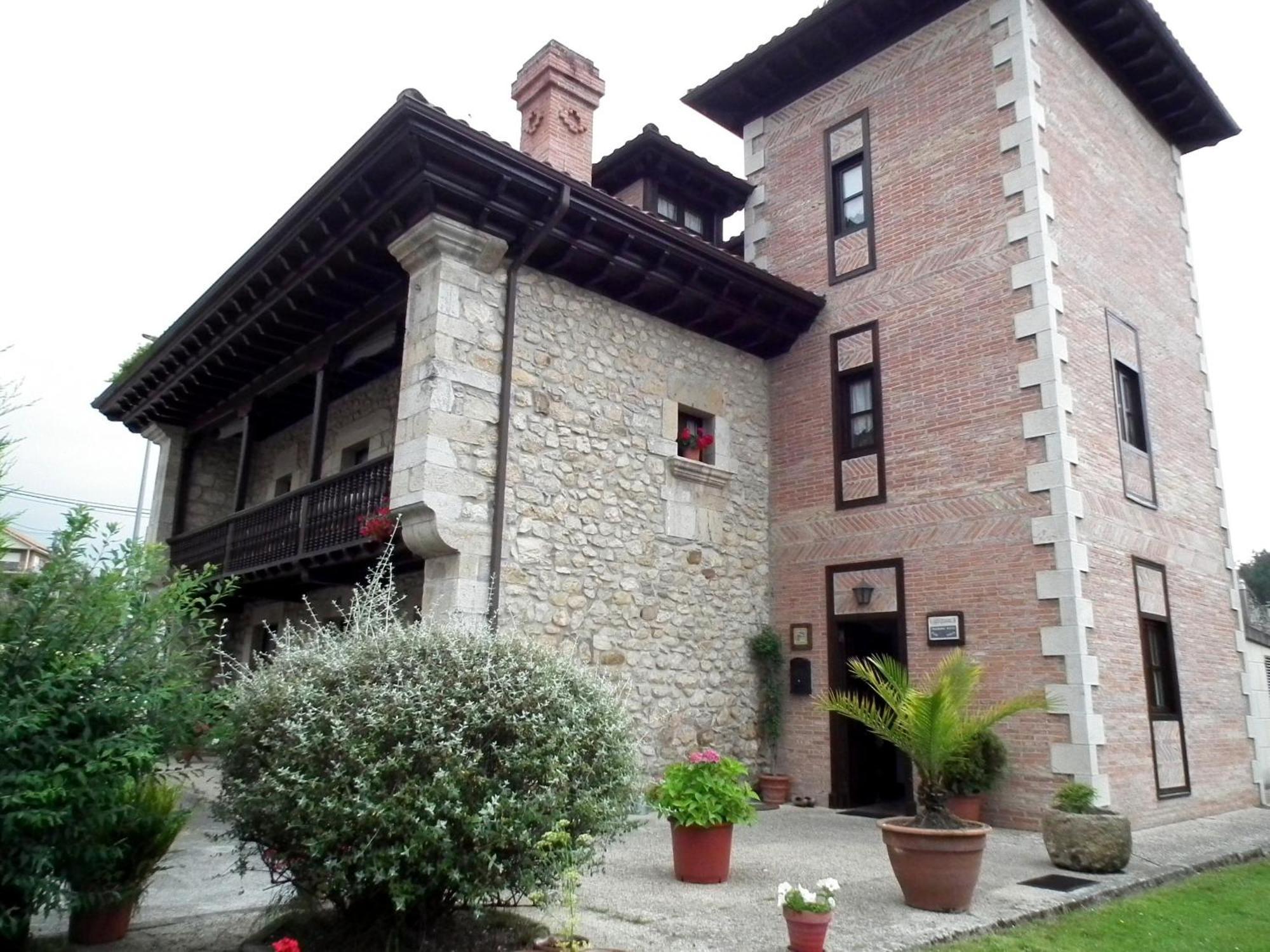 Posada De Muno Munorrodero Ngoại thất bức ảnh
