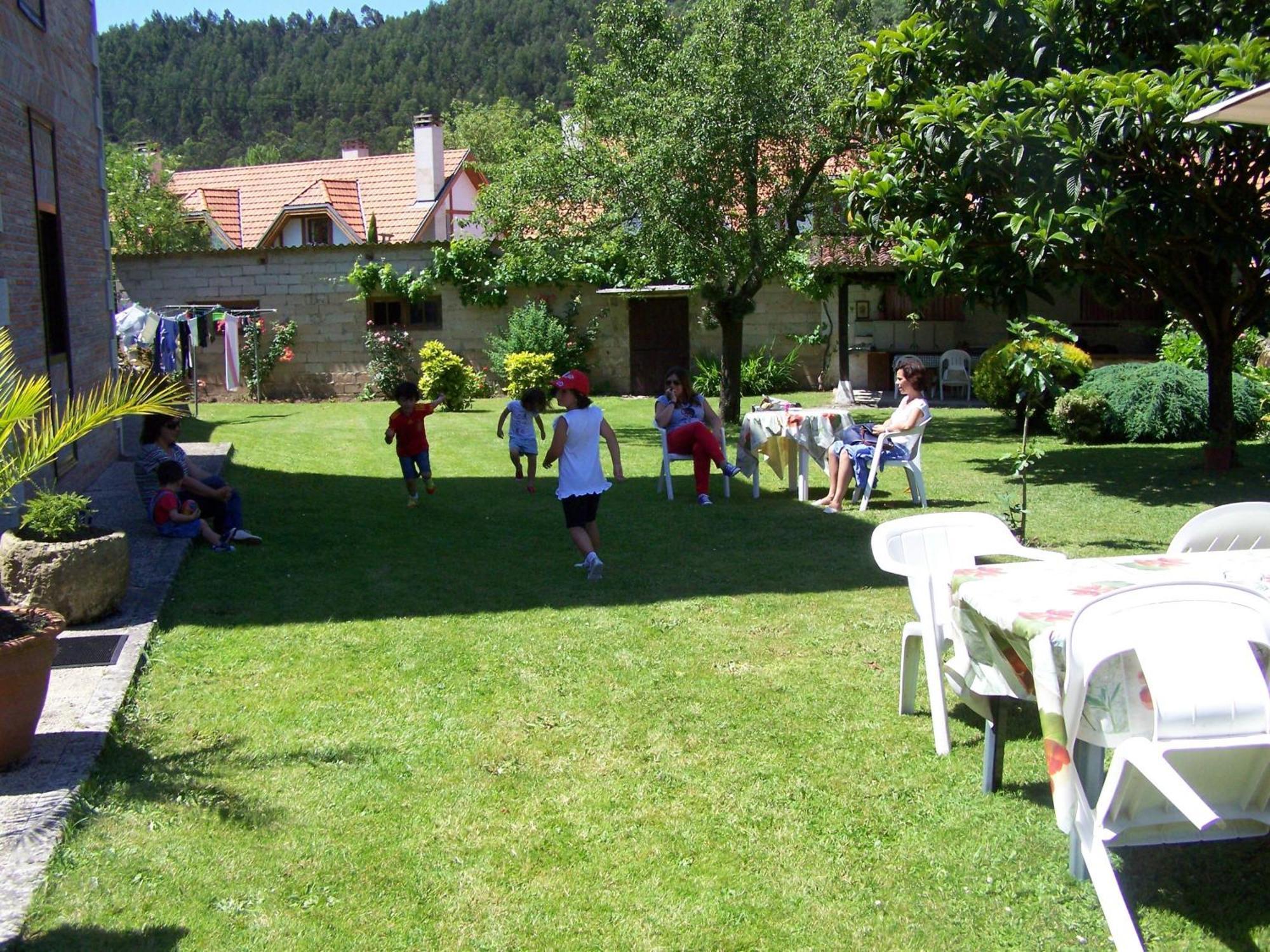 Posada De Muno Munorrodero Ngoại thất bức ảnh